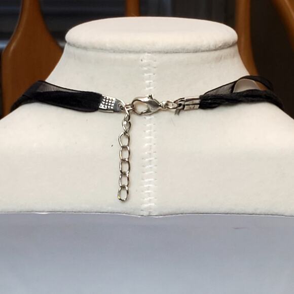 Wire Wrapped Heart Pendant Necklace Lace 16" Unsigned - Picture 4 of 6